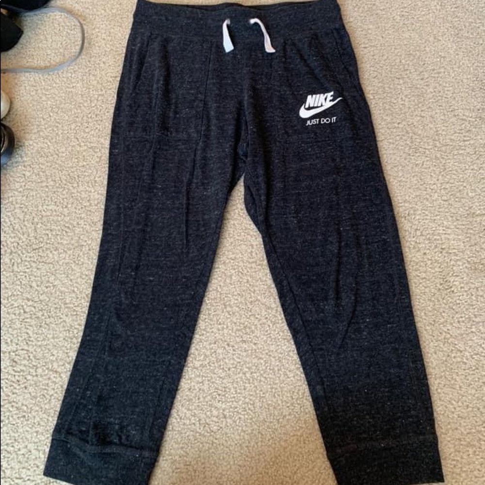 Nike Capri joggers